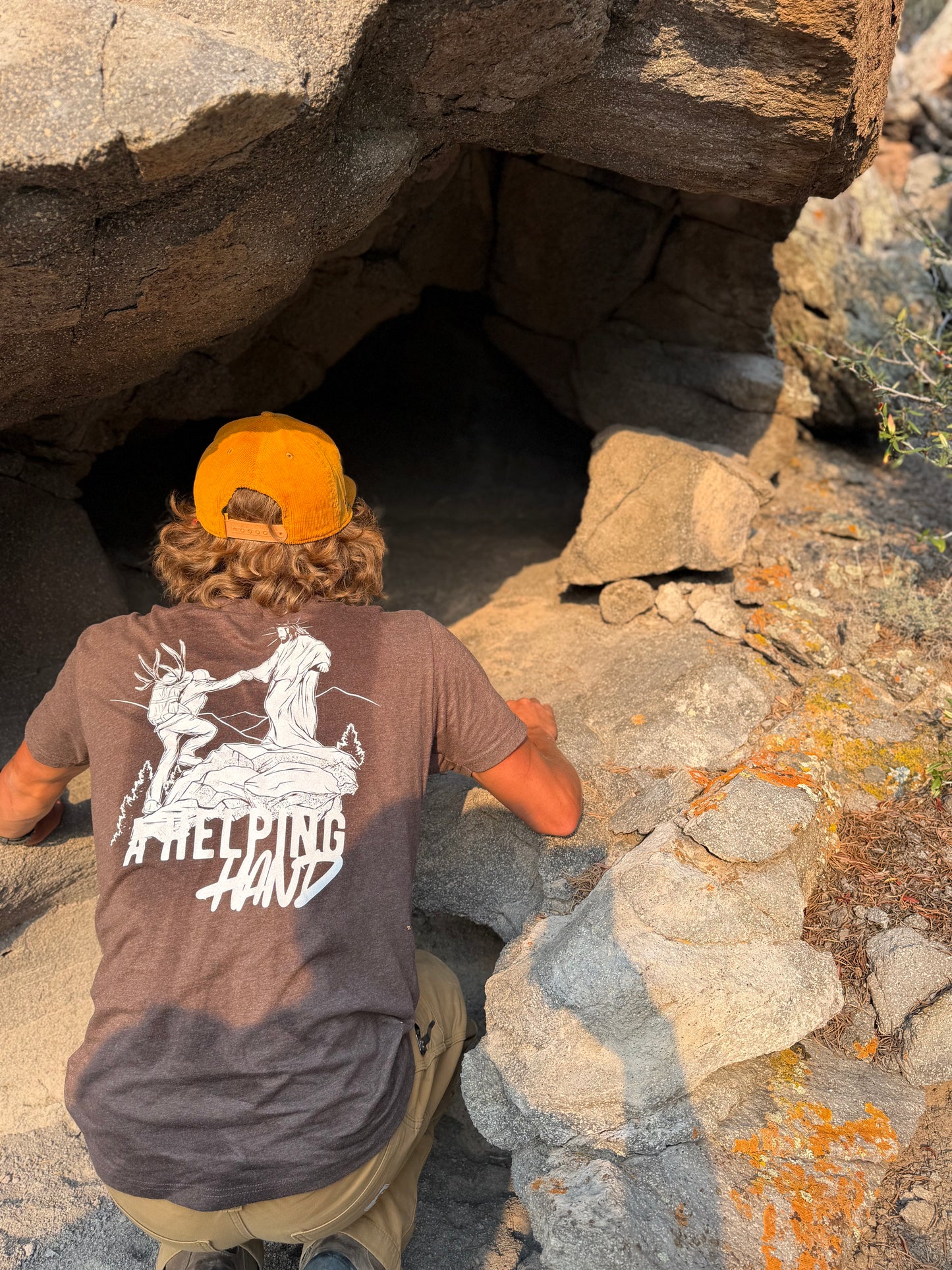 "HELPING HAND TEE"